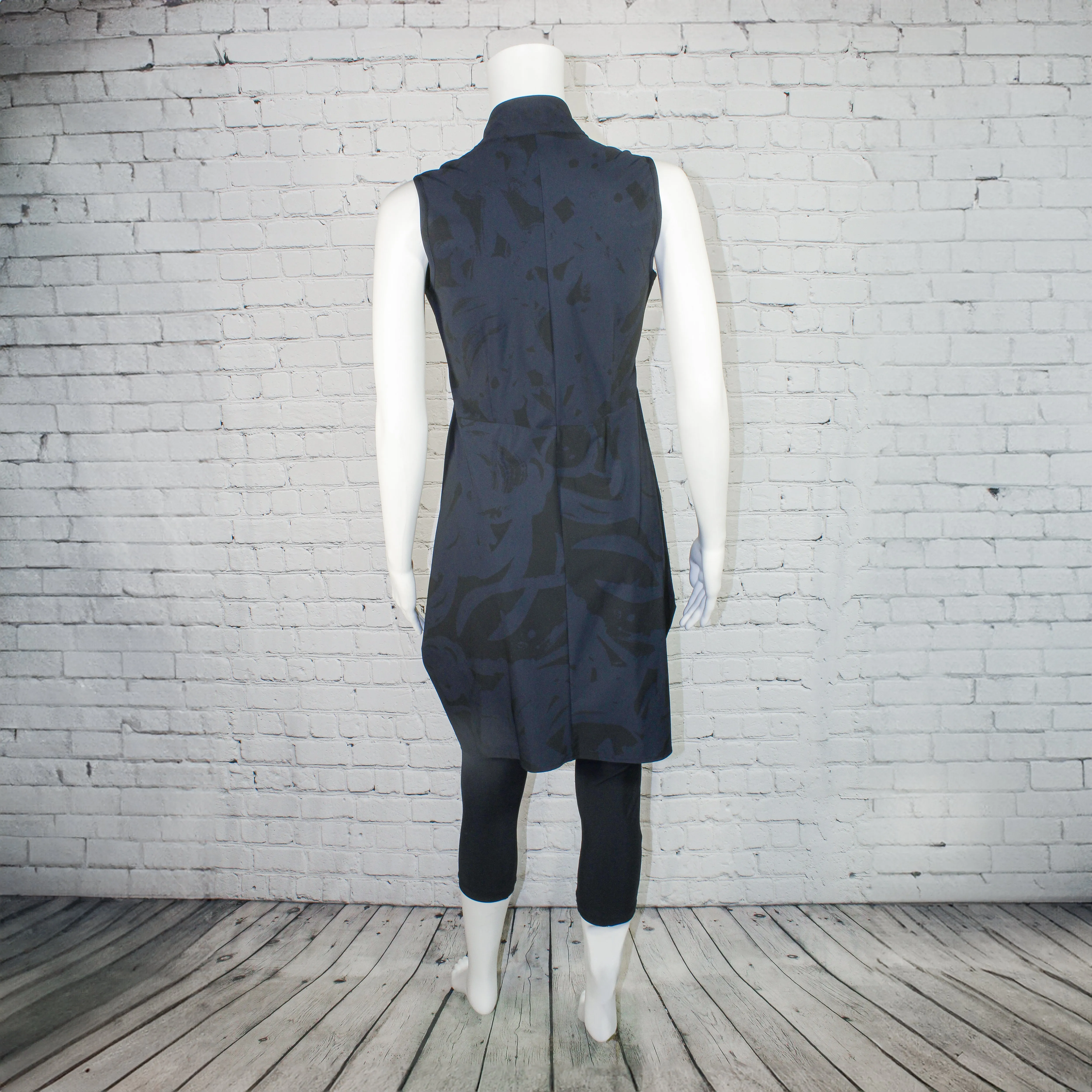 NEW! Gallo Vest in Shadow Melrose by Porto