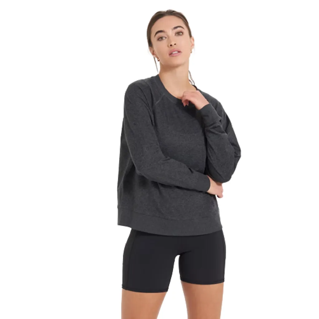 Vuori Women's Long Sleeve Halo Crew